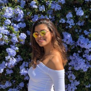 Meet your Posher, Maria